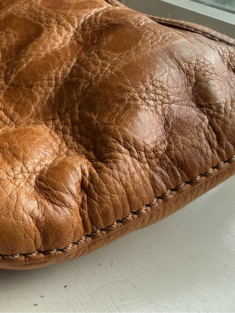 Vintage Marc Jacobs Tan Leather Dual-Pocket Shoulder Bag - Picture 13 of 13